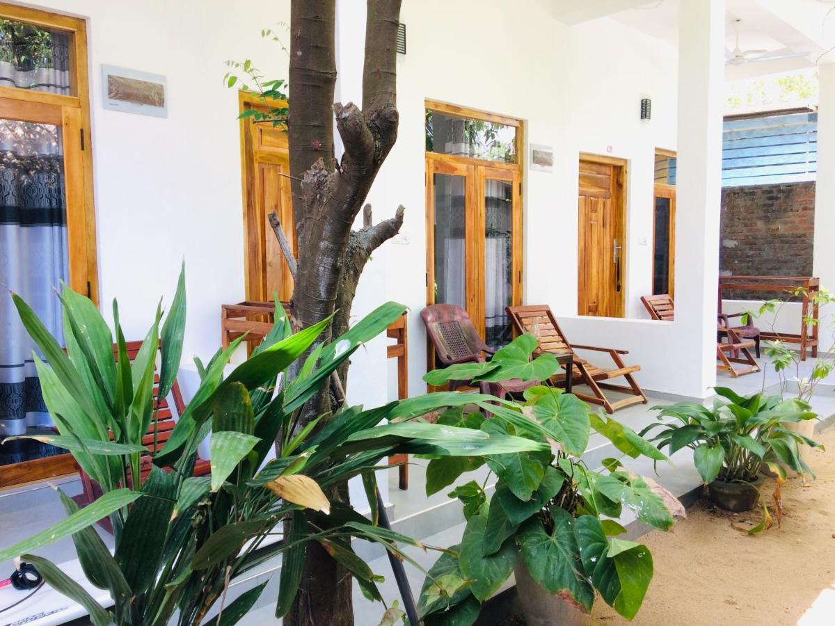 Tropicana Home Stay Arugam Bay Exterior photo