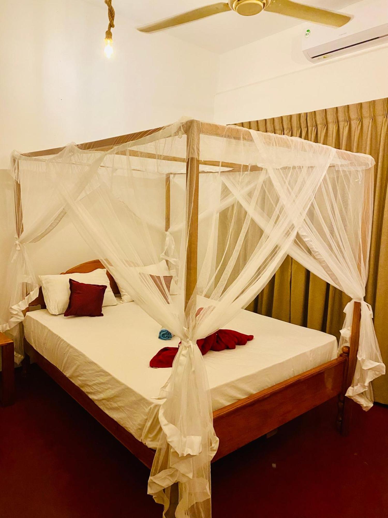 Tropicana Home Stay Arugam Bay Exterior photo